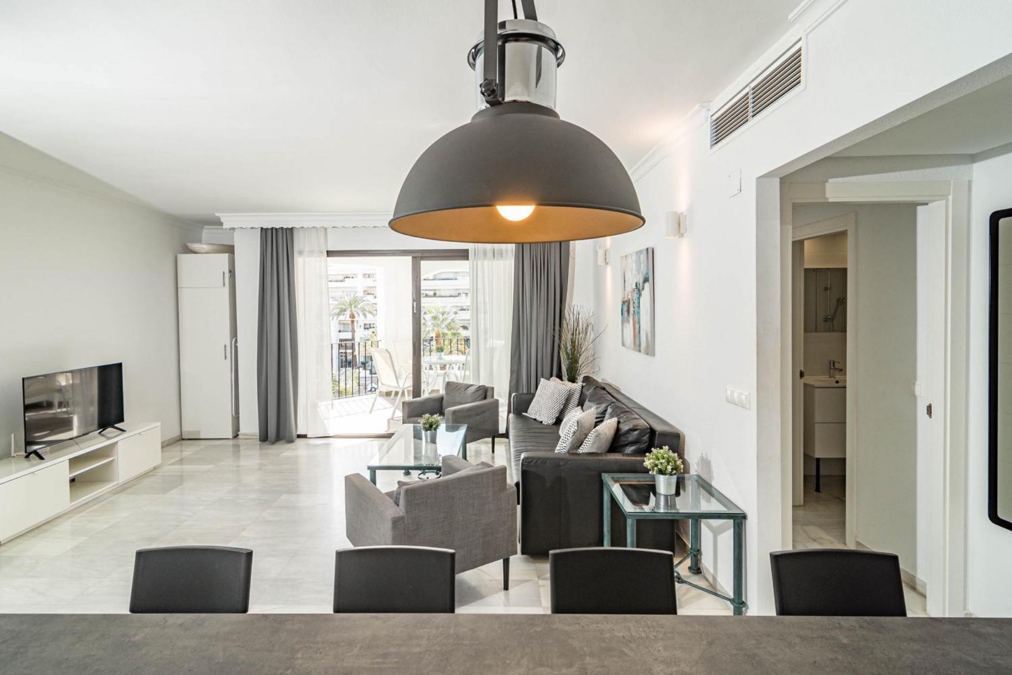 Harbor Getaway In The Heart Of Puerto Banus With Walking Dictance To Everything Marbella Eksteriør bilde